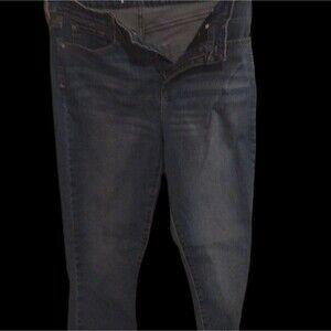 Levi Stratus signature women's size 14